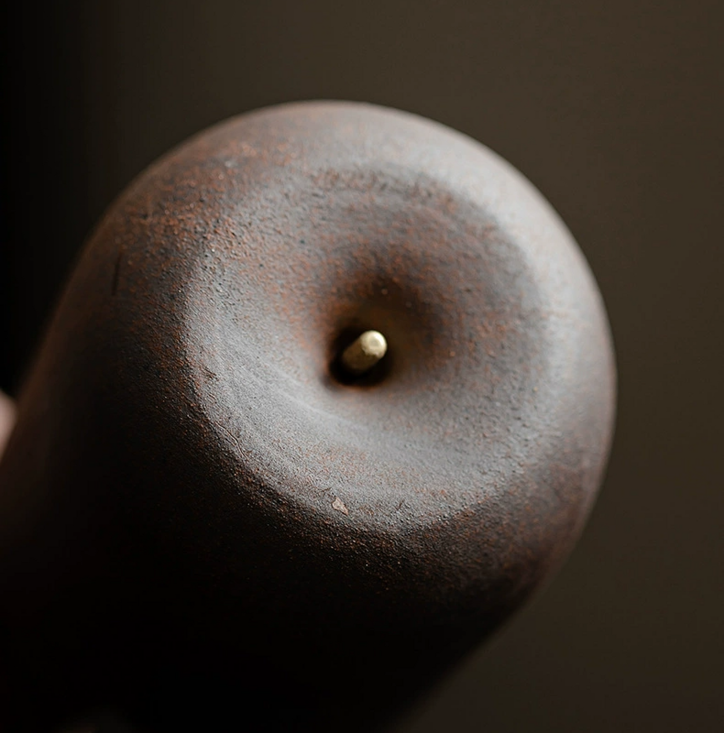 Nianshe - Old Rock Mud Bodhisattva Shadow Incense Holder