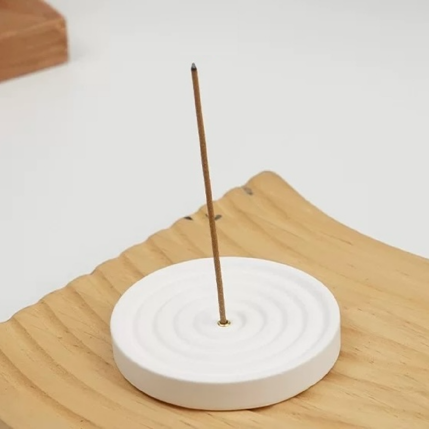 Water Ripple Incense Holder – Handmade White Plaster Incense Burner